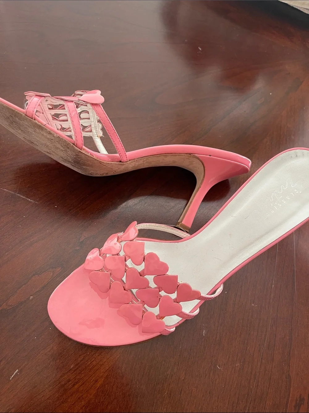 Classiques Entier Pink Heart-Embellished Slide Sandals - Picture 2 of 5